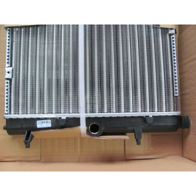 Радиатор охлаждения VW T4 POLCAR 956608A2 (053-017-0068)