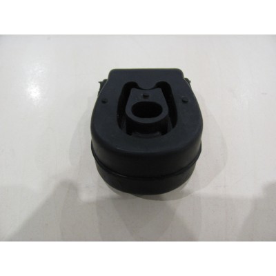 Кронштейн глушителя VW T4 FISCHER 113-962