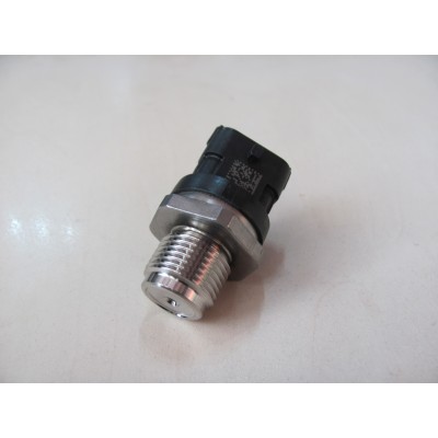 Датчик давления топлива Fiat Doblo 1.3MJTD BOSCH 0 281 006 053