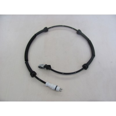 Датчик ABS передний Renault Trafic / Opel Vivaro (01-06) KAMOKA 1060362