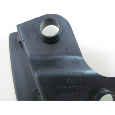 Брызговик передний Renault Trafic / Opel Vivaro (01-14) (L) OE RENAULT 8200081104