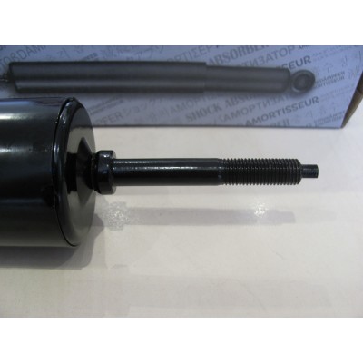 Передний амортизатор Volkswagen T4  SATO TECH 33011F