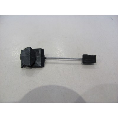 Трос замка передней двери VW T5 (03-) (к наружной) VAG 7H0837732
