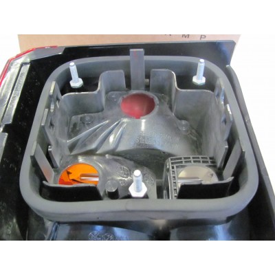 Фонарь задний правый VW T4 DEPO 441-1919R-UE